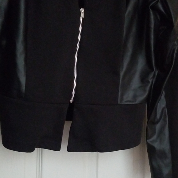 Jacket - Picture 3 of 4